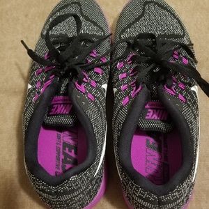 Purple black nike lunartempo2 size7.5